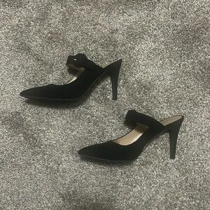 BRAND NEW Black Faux Suede Slip on Heels Size 6.5